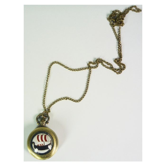 Taschenuhr mit Wikinger Symbol auf der Abdeckung. 50 mm x 37mm x 17. Kettenlänge 80 cm