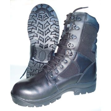 MAGNUM Elite II Stiefel: nur noch in den Gr. 40 und 48